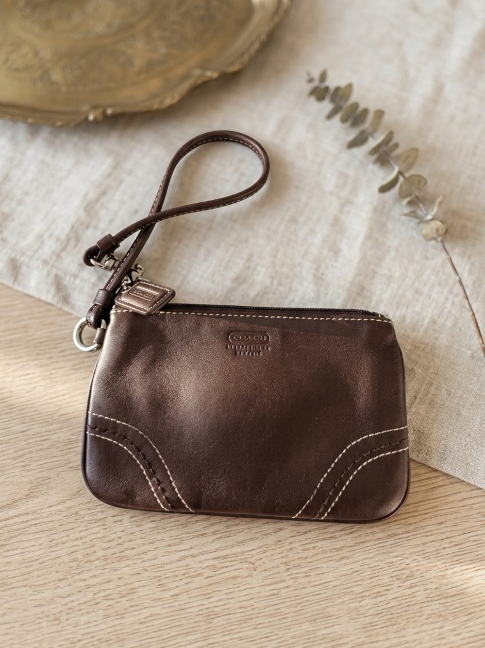 Vintage Y2K Coach Soho Chocolate Brown Leather Wristlet